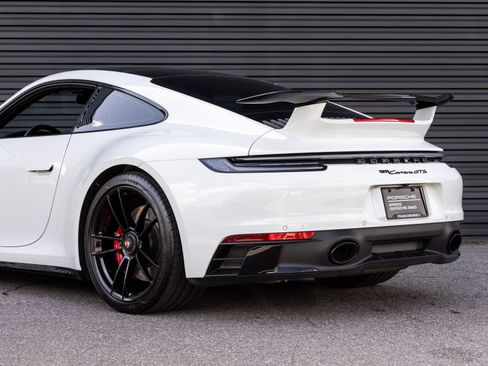 Used 2024 Porsche 911 Carrera GTS RWD image 11