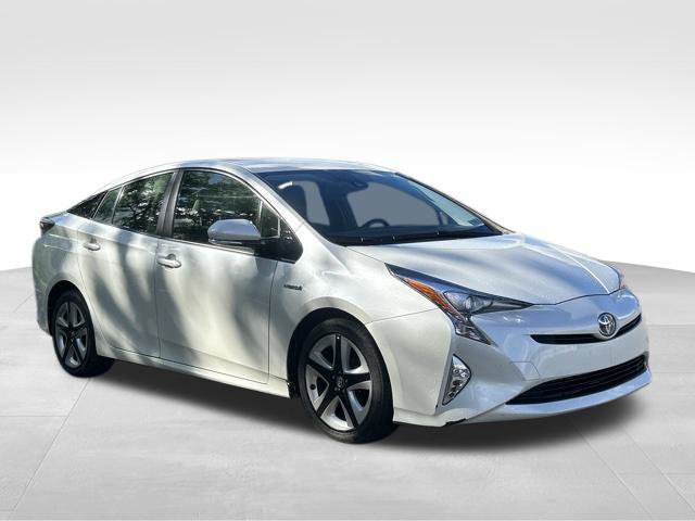 Used 2016 Toyota Prius Three Touring FWD image 7