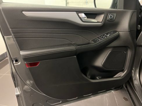 New 2026 Ford Escape SE w/ PHEV Premium Package image 29