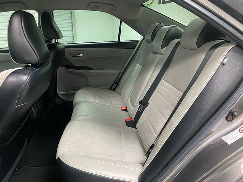 Used 2017 Toyota Camry XSE image 11