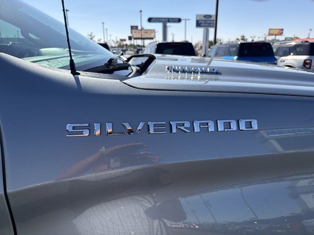 Used 2026 Chevrolet Silverado 1500 RST w/ RST Select Package AWD/4WD image 5
