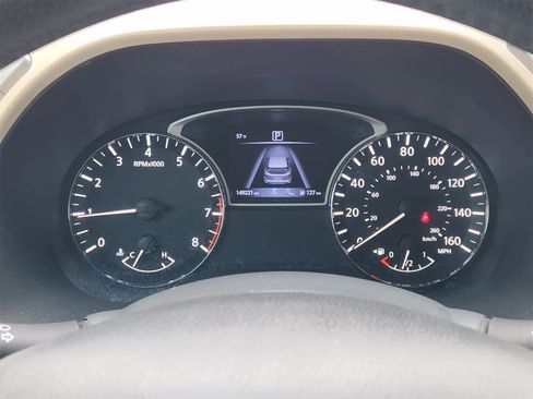 Used 2017 Nissan Pathfinder Platinum w/ Cargo Package image 16