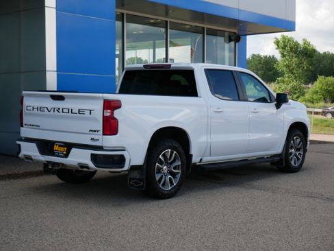 Used 2022 Chevrolet Silverado 1500 RST image 3