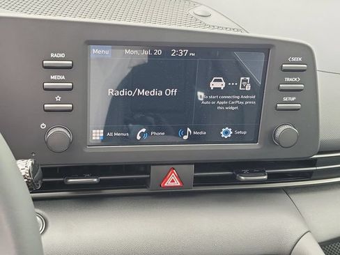 New 2026 Hyundai Elantra SEL Sport FWD image 11