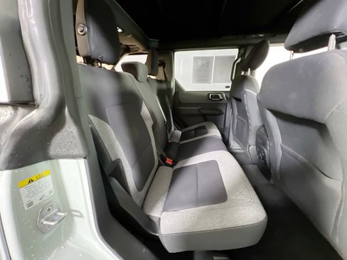 Used 2021 Ford Bronco Big Bend w/ Sasquatch Package image 25