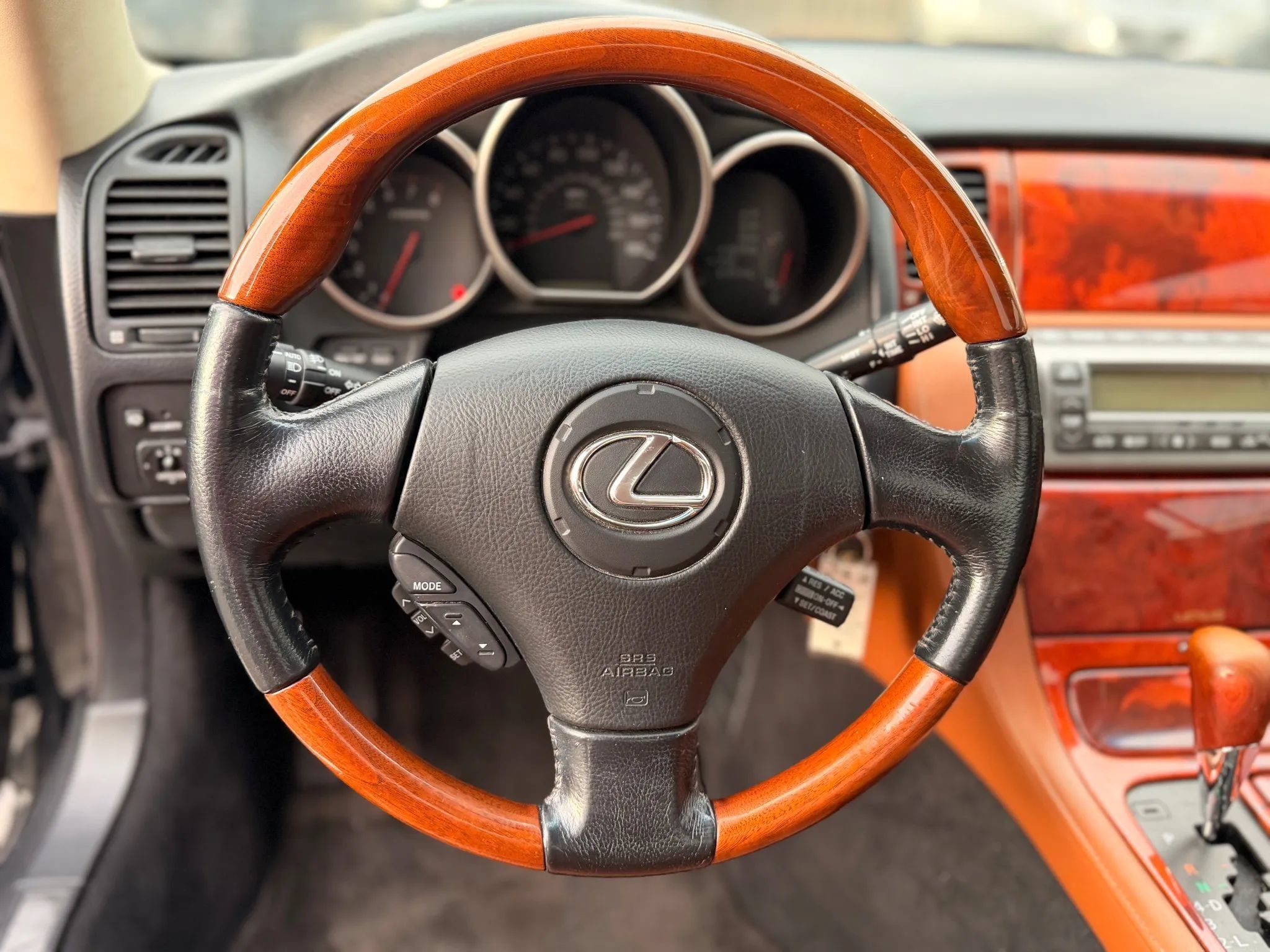 Used 2002 Lexus SC 430 Convertible RWD image 27