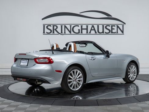 Used 2018 FIAT 124 Spider Lusso w/ Convenience Group image 5
