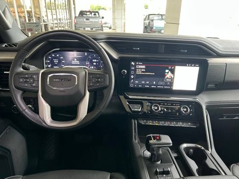 Used 2023 GMC Sierra 1500 Denali w/ Denali Reserve Package AWD/4WD image 16