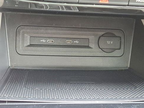 Used 2021 Volkswagen Atlas SEL image 31