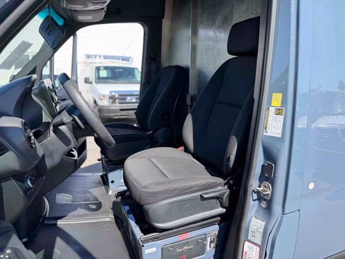 Used 2019 Mercedes-Benz Sprinter 144 image 14