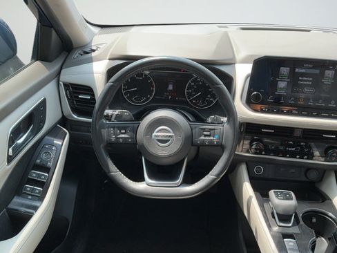Used 2021 Nissan Rogue SL w/ Premium Package AWD/4WD image 10