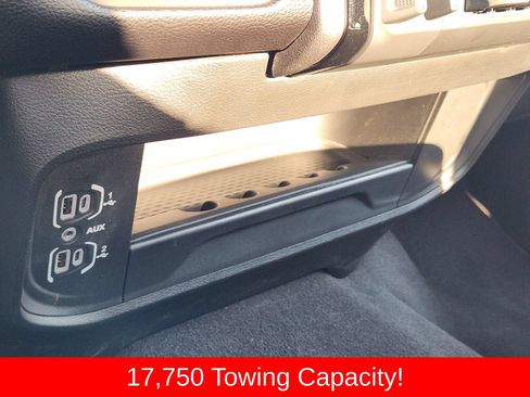 Used 2025 RAM 2500 Big Horn AWD/4WD image 29