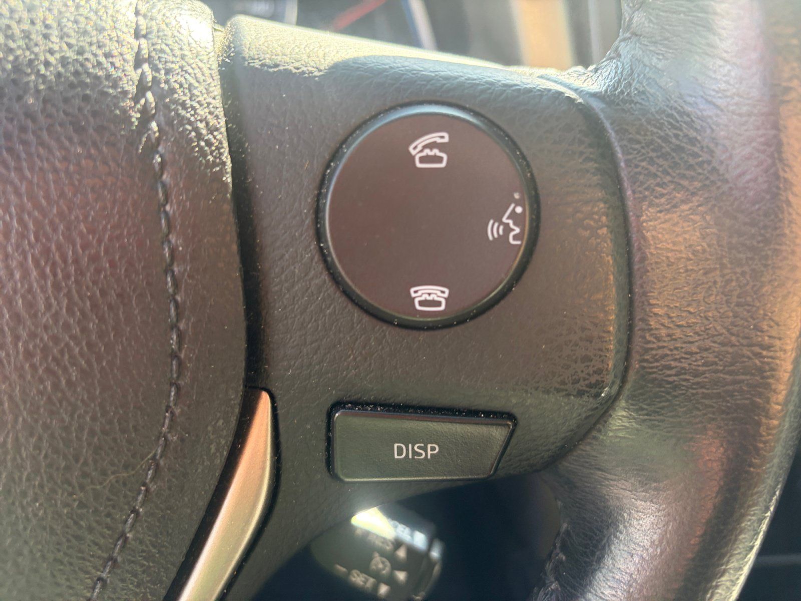 Used 2013 Toyota RAV4 Limited AWD/4WD image 12