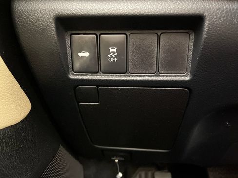 Used 2015 Toyota Avalon XLE Premium FWD image 30