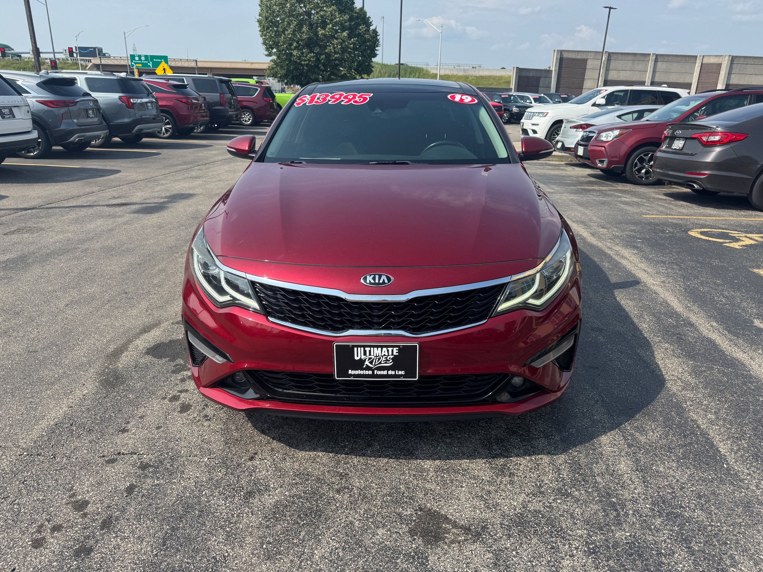 Used 2019 Kia Optima S w/ S Panoramic Sunroof Package FWD image 2