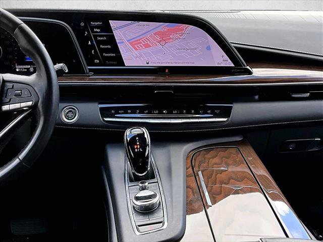 Certified 2024 Cadillac Escalade Sport Platinum w/ LPO, Floor Liner Package AWD/4WD image 8