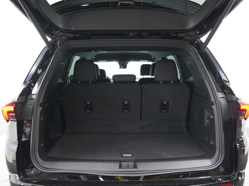 Used 2026 Buick Enclave Sport Touring w/ Power Package AWD/4WD image 18