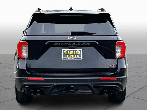 Used 2020 Ford Explorer ST w/ ST Street Pack image 4