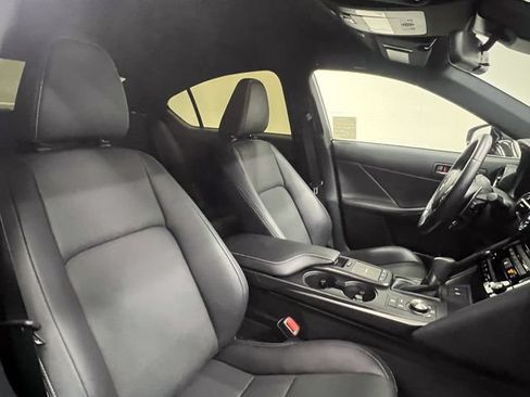 Certified 2025 Lexus IS 300 F Sport RWD image 11