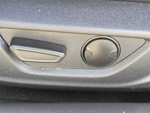 Used 2024 Ford Mustang Premium image 19