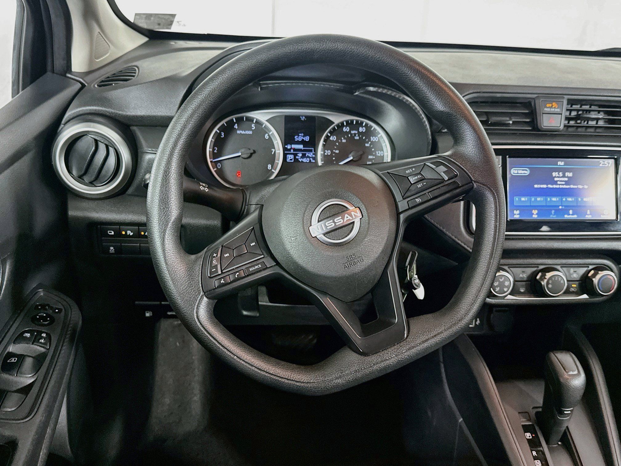 Used 2025 Nissan Versa S FWD image 17