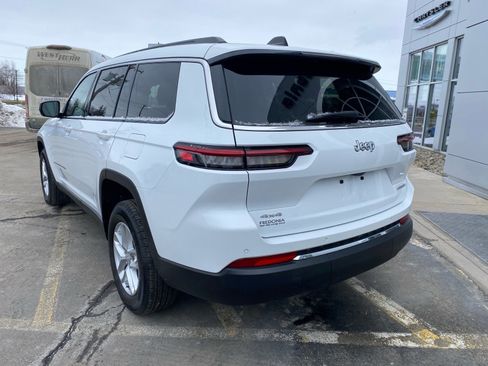 Used 2025 Jeep Grand Cherokee L Laredo w/ Trailer Tow Package AWD/4WD image 17