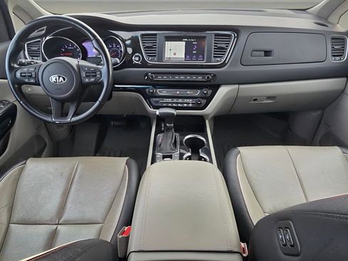 Used 2020 Kia Sedona SX image 28