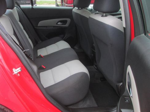 Used 2016 Chevrolet Cruze LS image 14