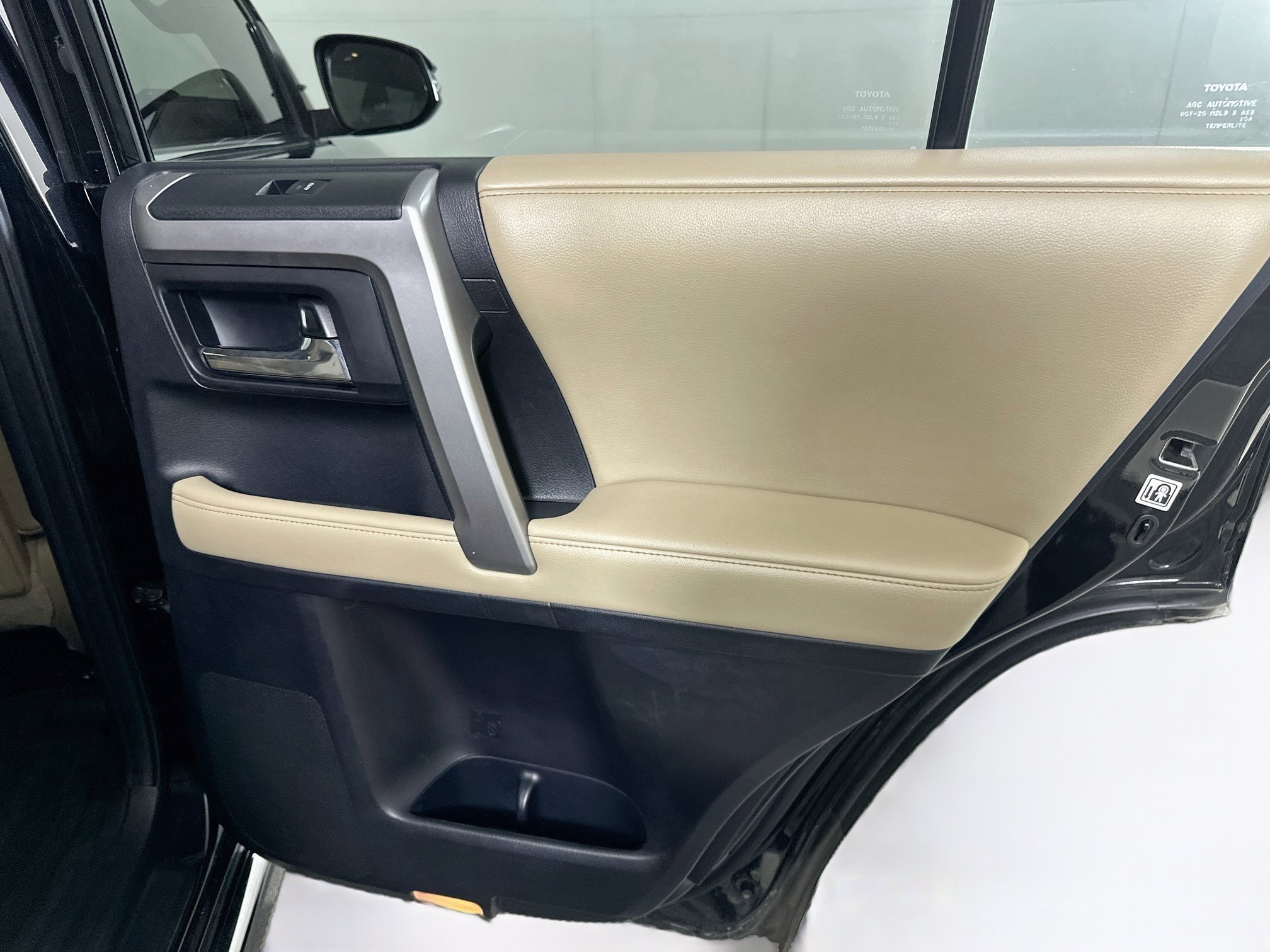 Used 2014 Toyota 4Runner Limited RWD image 30