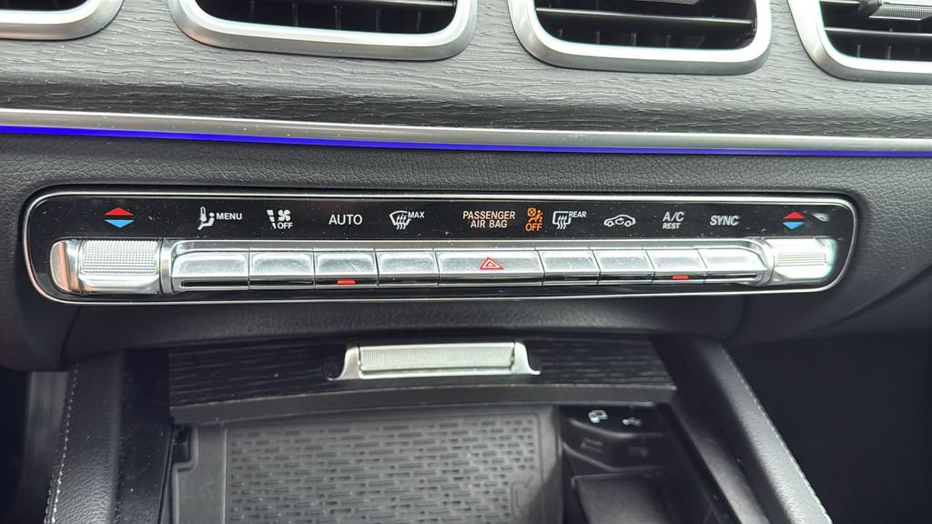 Used 2023 Mercedes-Benz GLE 450 4MATIC w/ AMG Line Exterior image 37
