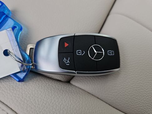 New 2026 Mercedes-Benz GLA 250 image 37