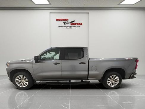 Used 2022 Chevrolet Silverado 1500 Custom w/ LPO, Dark Essentials Package image 4