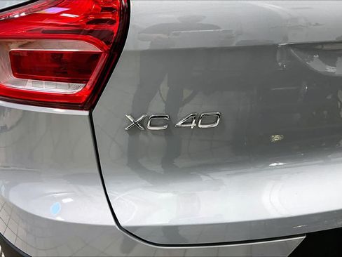 New 2026 Volvo XC40 B5 Ultra w/ Protection Package Premier AWD/4WD image 6