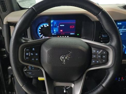 Used 2022 Ford Bronco Wildtrak image 6