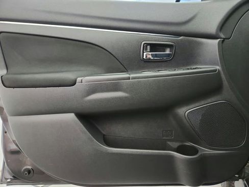 Used 2021 Mitsubishi Outlander Sport LE FWD image 16