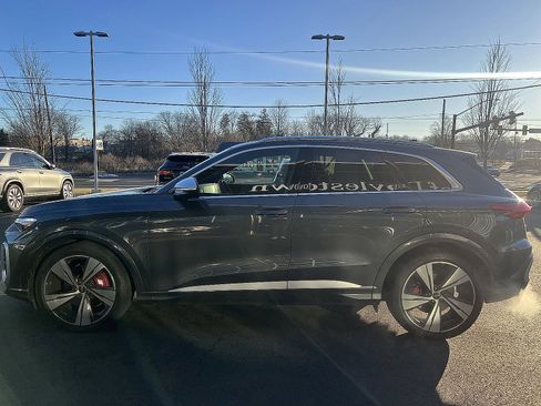 Used 2025 Audi SQ5 Prestige image 4
