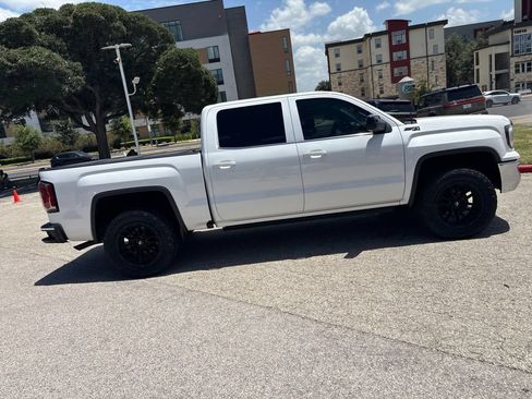 Used 2018 GMC Sierra 1500 SLT w/ Texas SLT Premium Package AWD/4WD image 6
