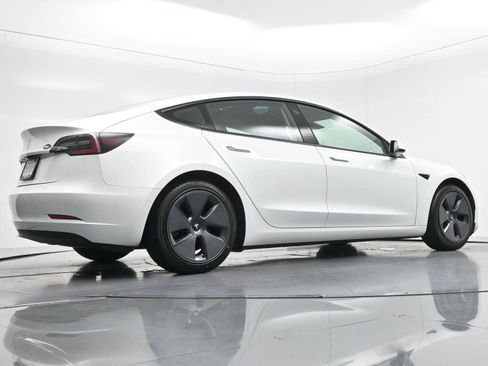 Used 2021 Tesla Model 3 Standard Range Plus RWD image 49