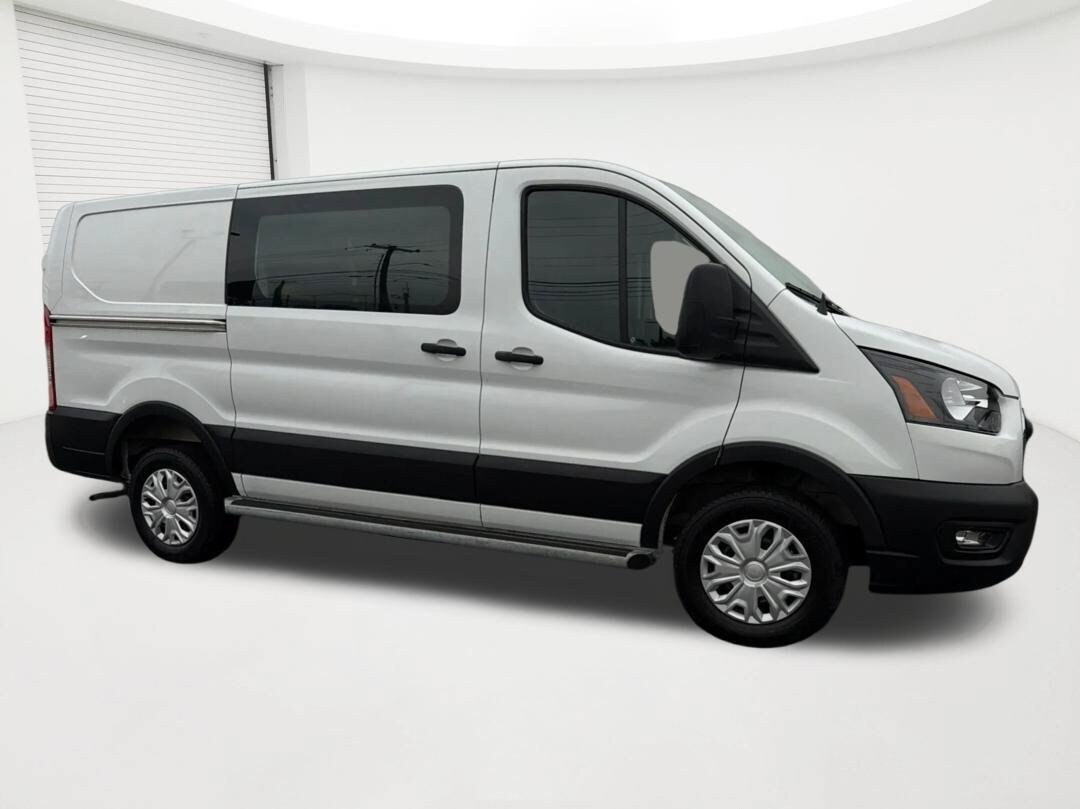 Used 2025 Ford Transit 250 Low Roof w/ Exterior Upgrade Package RWD image 4