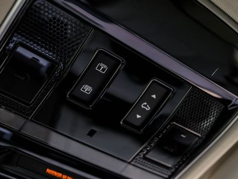 New 2026 Land Rover Range Rover SE AWD/4WD image 33
