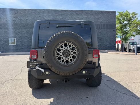 Used 2017 Jeep Wrangler Unlimited Sport w/ Quick Order Package 24S AWD/4WD image 8
