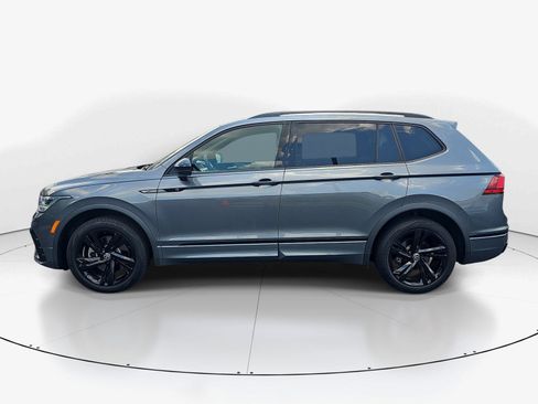 Used 2023 Volkswagen Tiguan SE R-Line FWD image 6