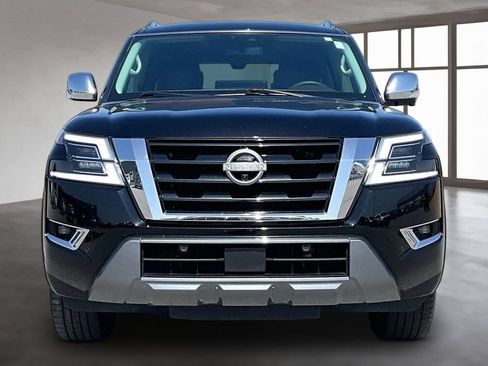 Used 2023 Nissan Armada Platinum w/ Captain's Chairs Package AWD/4WD image 3