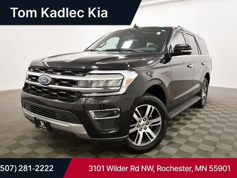 Used 2024 Ford Expedition Limited image 1