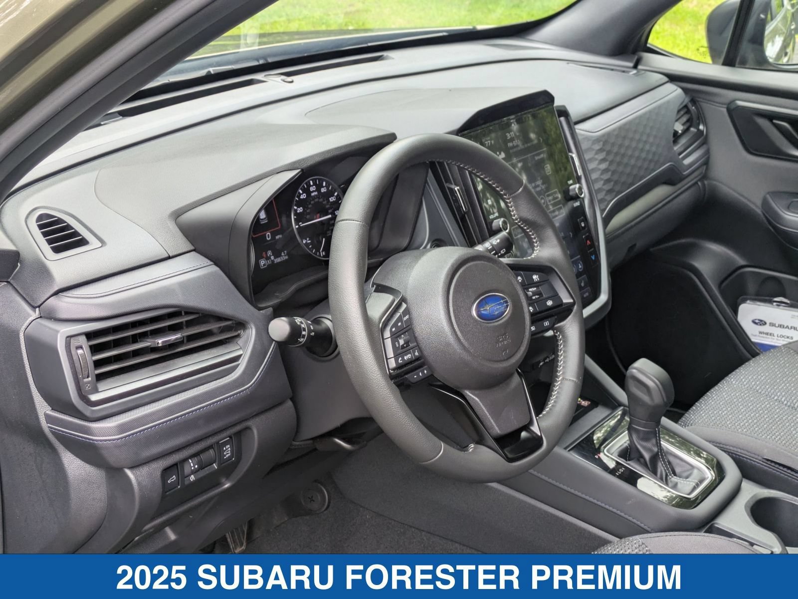 Certified 2025 Subaru Forester Premium AWD/4WD image 15