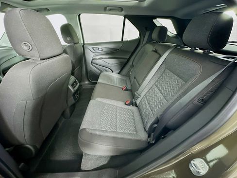 Used 2023 Chevrolet Equinox LT image 32