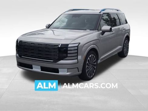 Used 2026 Hyundai Palisade Calligraphy FWD image 1