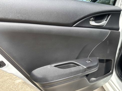 Used 2021 Honda Civic EX image 11