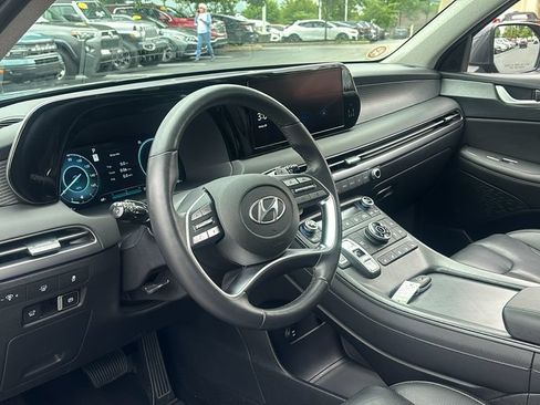 Used 2024 Hyundai Palisade Limited AWD/4WD image 22