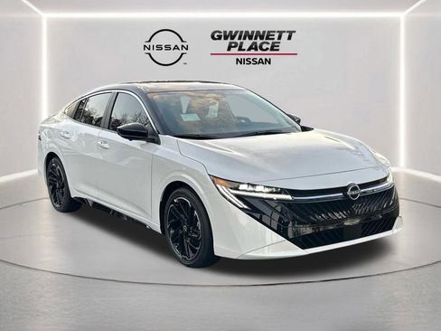 New 2026 Nissan Sentra SR w/ SR Premium Package FWD image 3